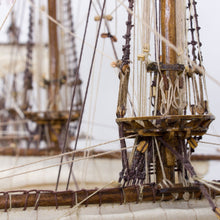 Load image into Gallery viewer, Batavia - 1:72 scale