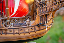 Load image into Gallery viewer, 16th Century Carrack - 1:59 scale