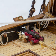 Load image into Gallery viewer, Set of 4 cannon for Duyfken