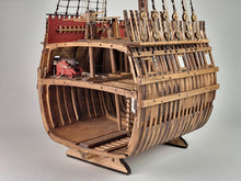 Load image into Gallery viewer, 17th-century Pinas Cross-Section - 1:50 Scale