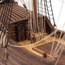 Load image into Gallery viewer, Willem Barentsz's Expedition Ship - 1:50 scale