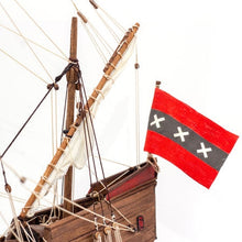 Load image into Gallery viewer, Willem Barentsz's Expedition Ship - 1:50 scale