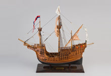Load image into Gallery viewer, 16th Century Carrack - 1:59 scale