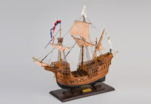 Load image into Gallery viewer, 16th Century Carrack - 1:59 scale
