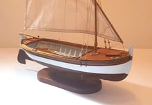 Load image into Gallery viewer, Traditional fishing boat Gajeta  - 1:14 scale
